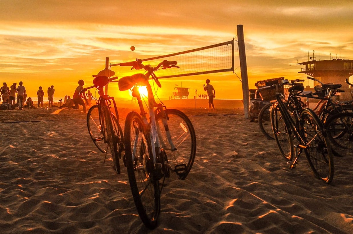 Sunset Sports in Miami: Top Activities and Must-Visit Spots