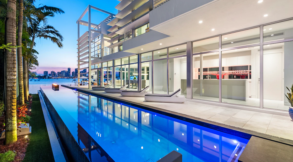 Miami Villa Rentals vs. Hotels: Which Is Really Cheaper?