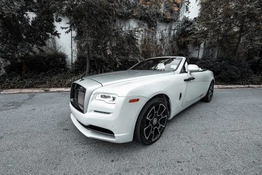 Rolls Royce Dawn (White)