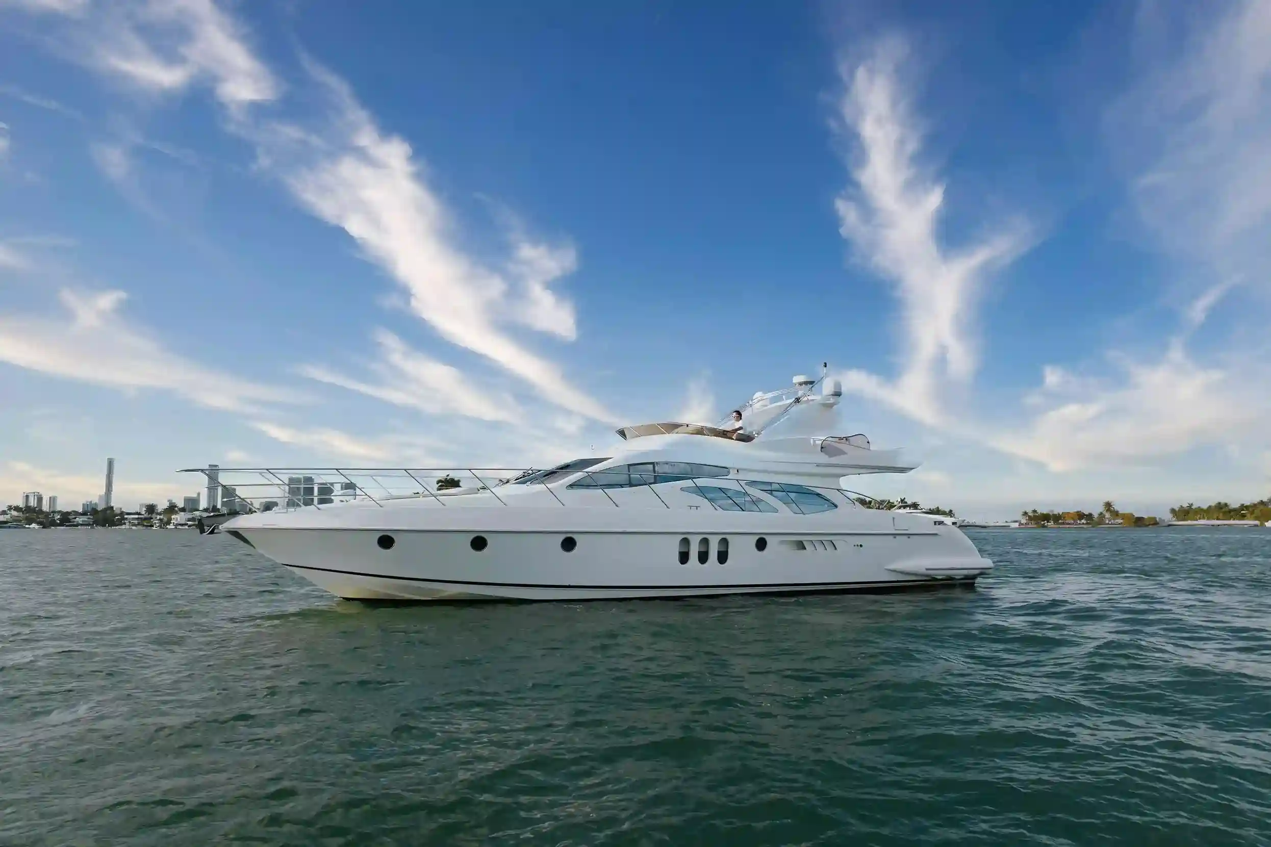 65’ Azimut Flybridge